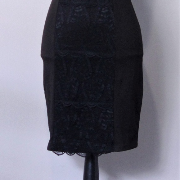 Little black dress - Picture 2 of 3